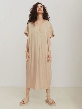 H&M Beige Satin Kaftan Midi Dress Oversized V Neck Loungewear S Relaxed Fit
